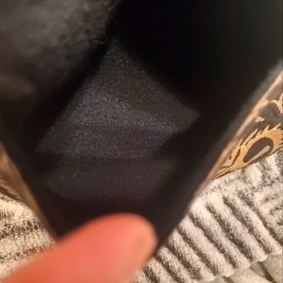 🌟 HP 🌟 NWOT Beautiful Virgins, Saints & Angels Jewelry Pouch Or ID Pouch - Picture 5 of 6